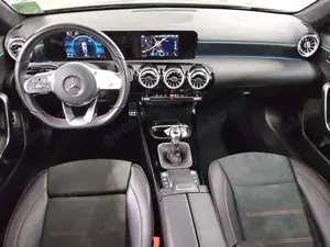 Mercedes-Benz A 180 Lim. d AMG-Line Navi LED Panorama Sound Bild 5