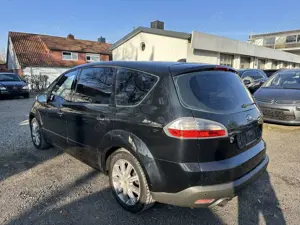 Ford S-Max 2.2 Titanium*NAVI*AHK*Zahnriemen*Allwetterreifen Bild 2