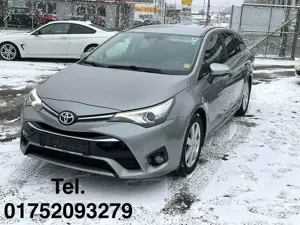 Toyota Avensis 2.0 D-4D Sports Edition * Navi * Xenon *