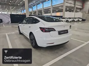 Tesla Model 3 Long Range AWD Bild 4