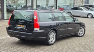 Volvo V70 2.4 Automatik T5 Momentum * 260 PS* Bild 4