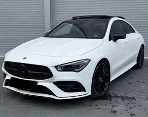 Mercedes-Benz CLA 180 CLA 180 7G-DCTAMG Line