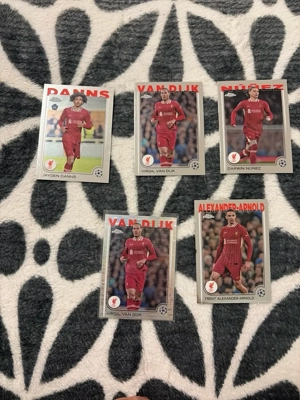 Diverse Topps Chrome liverpool karten 