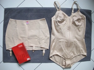 Triumph Mieder Korselett Gr 95 B Hüfthalter Strapshalter