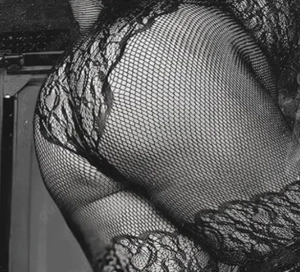 Üppige Hamburger Deern mit ordentlich Naturholz Bild 7