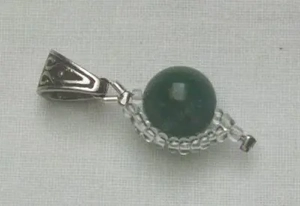 Anhänger, grüner Heliotrop mit Rocaille