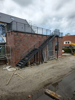 Zäune, Doppelstabmattenzaun, Stahltreppen, Geländer , Tore aus Polen Bild 7
