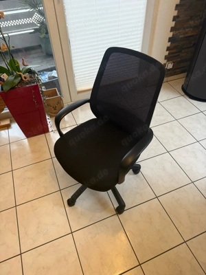 Neuwertiger Bürostuhl