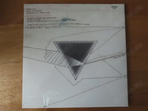 dark side of the moon. a2b2 solid blue 1st. the very best out there + extras