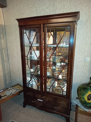 Mahagoni Vitrine