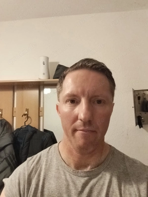 Reifer Mann sucht junge Frau