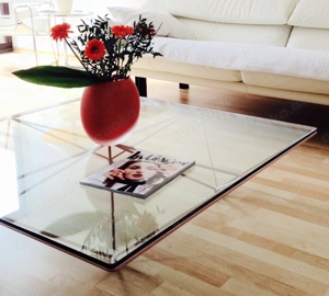 Designer Couchtisch. Sehr elegant. B&B Italia.