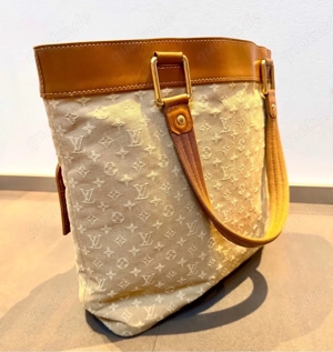 Louis Vuitton Lucille