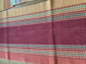 1 Tischläufer und 6 Platzdeckchen 