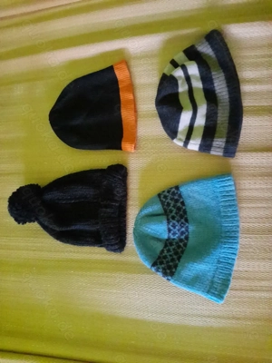 4 Mützen für den Winter   2  . EINZELKAUF MÖGLICH