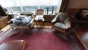ein Sofa und ein Sessel zu verschenken, gegen Abholung