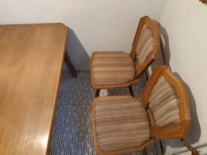 Tisch mit 4 Stühlen massiv Bild 3