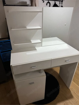 Weißer Schminktisch mit Spiegel und Stauraum