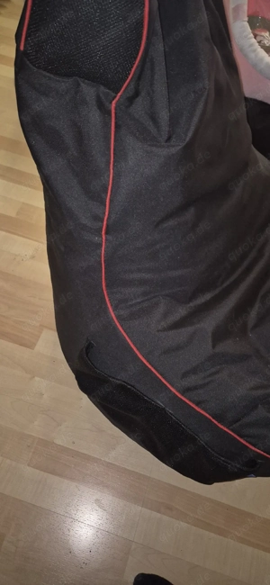 2 Gamingsitzsäcke zu verschenken 