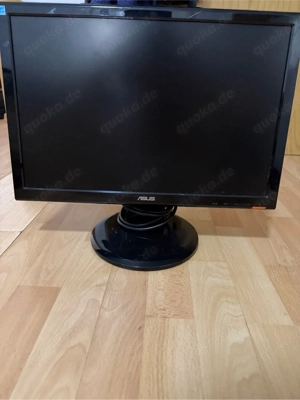 ASUS 21  Monitor   VGA, inkl. Stromkabel