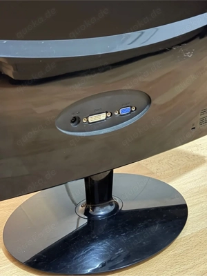LG 24 Zoll Monitor mit VGA & DVI, inkl. Kabel