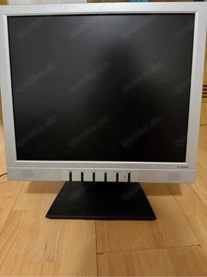 19  Monitor   VGA, Stromkabel inklusive