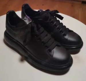 Alexander McQueen Größe 43