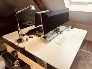 Schreibtisch Ikea BEKANT in weiß; mit weißem Gestell; höhenverstellbar; (160x80cm)