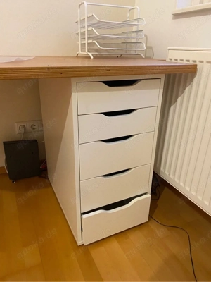 Schreibtisch mit Massivholzplatte und Rollcontainer Bild 5