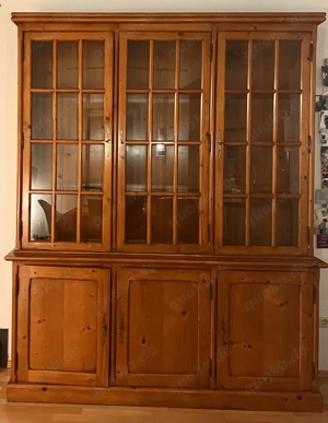 Wohnzimmerschrank 