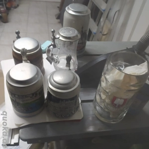 Bierkrüge Gläser
