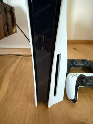 PlayStation 5 (mit Laufwerk) + 2 Originalcontroller - Top Zustand