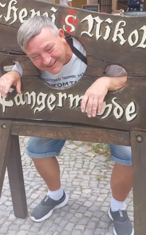 Finde mich für treffen Gemeinsame Unternehmungen Freundschaft +++ Klötze Umgebung Tanz Urlaub usw 