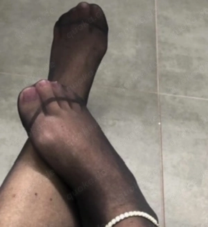 Gehorsame Sklaven gesucht 