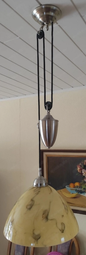 schöne antike Pendelleuchte 