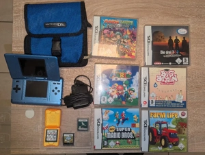 Nintendo DS mit Tasche und Spielen 