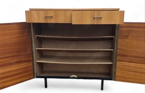 Vintage Schuhschrank mit Industrie-Charme Bild 3