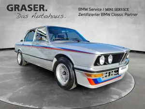 BMW 535 i Motorsport E12 perfekte Vollrestaurierung Bild 3