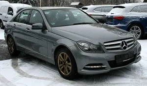 Mercedes-Benz C 180 Limousine+Navi+Sitzheizung+HZ+PDC