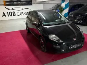 Fiat Punto Young*PDC*Klima*Navi*City*66Tkm Voll Servi