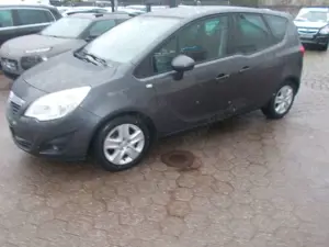Opel Meriva B Design Edition