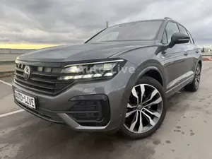 Volkswagen Touareg 3.0 TDI*R LINE*BlackS*PAN*MATRI*LUFT*VOL