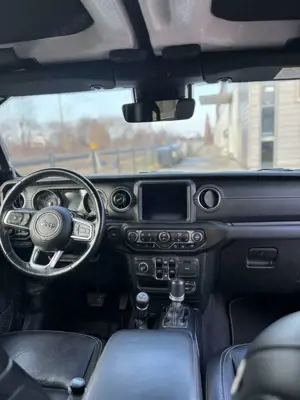 Jeep Wrangler Jeep Wrangler Unlimited 4xe PHEV 80th Anniversary Bild 4