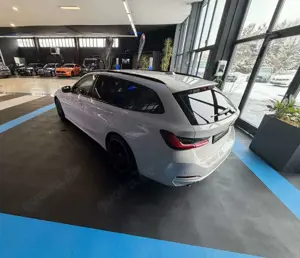 BMW 320 dA To.Innov-Paket+Navi+360°+19Zoll+LED+HIFI Bild 5