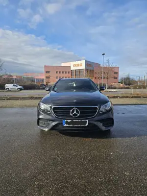Mercedes-Benz E 250 E 250 AMG-LINE
