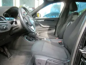 BMW X1 sDrive 18d Advantage Navi/SHZ/PDC/Temp Bild 4