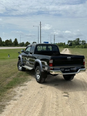           Chassis: LN1720004687 54k Kilometers ( 34k Miles) Shown 3.                                