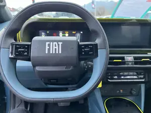 Fiat Grande Panda 1.2 Hybrid 74 kW La Prima Bild 4