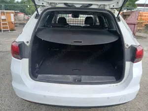 Opel Astra K 1.6 D (CDTI) Sports Tourer Business,1.Hand,110 PS,2018,guter zustand, Bild 5