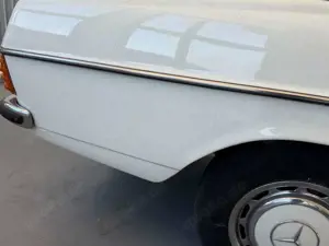 Mercedes-Benz 230 Limousine (W114) - Oldtimer Bild 5